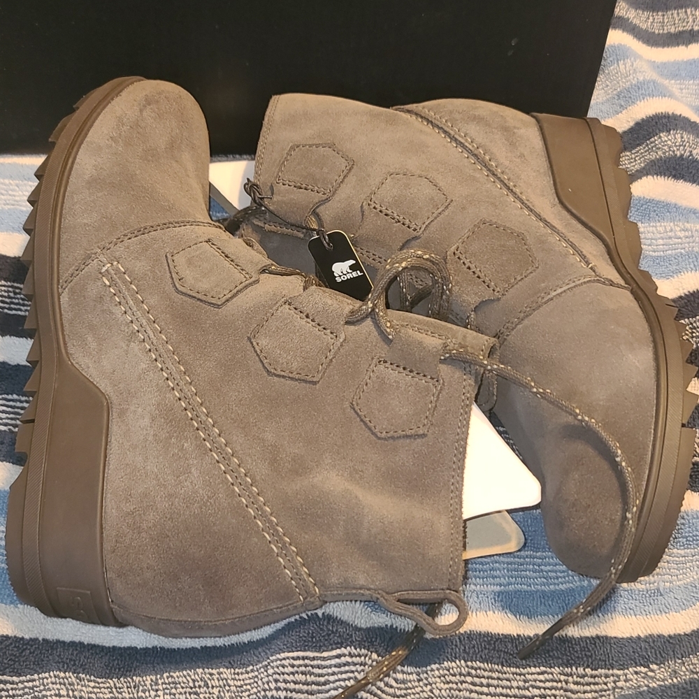 Sorel Boots - Picture 9 of 16